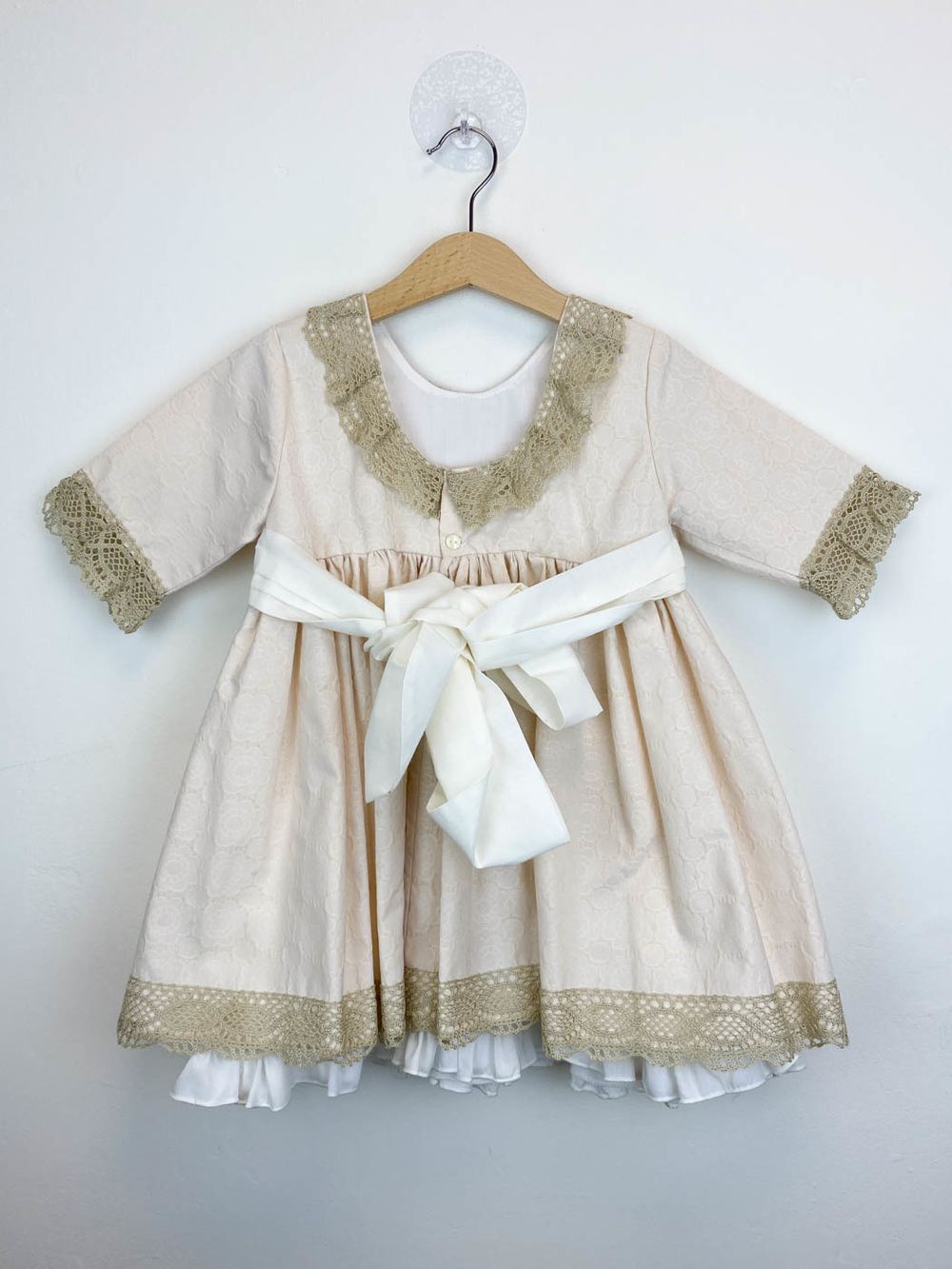 Платье нарядное, 98