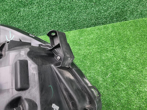 Фара левая Nissan X-Trail Т31 (2010-2015) ксенон