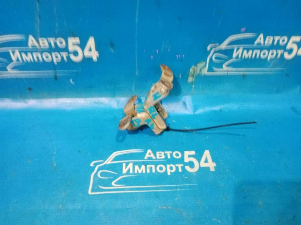 Петля двери задней левой NISSAN AD 2002