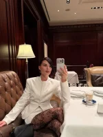 Серьги под золото с черным литьем овалы