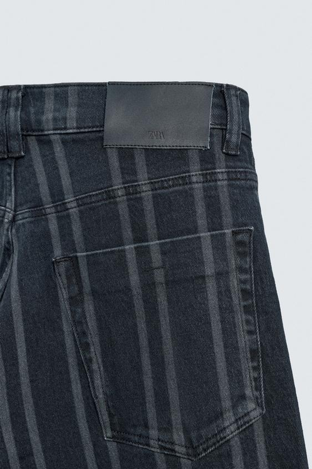 ZARA ДЖИНСЫ RELAXED FIT В ПОЛОСКУ, СИНИЙ