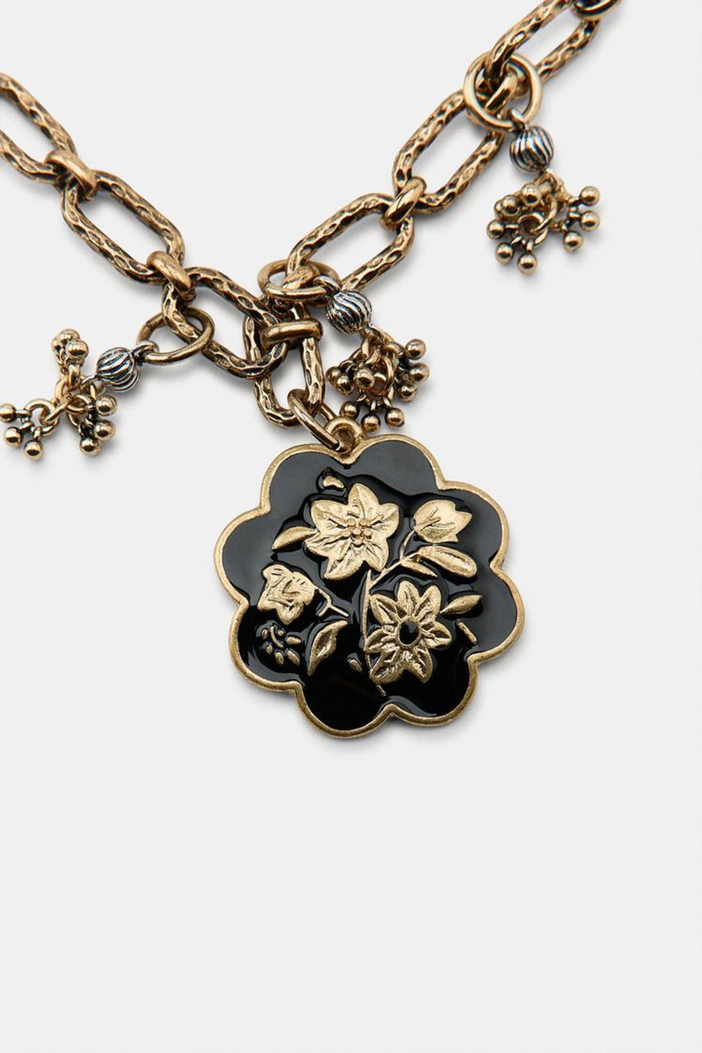 ZARA НАБОР ИЗ 2 ОЖЕРЕЛИЙ С ПОДВЕСКАМИ, ЦВЕТ СОСТАРЕННОГО ЗОЛОТА