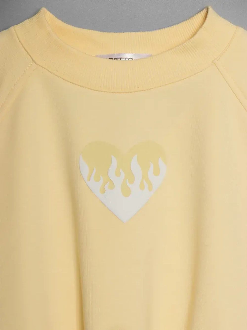 Свитшот для девочки осенний с завязками