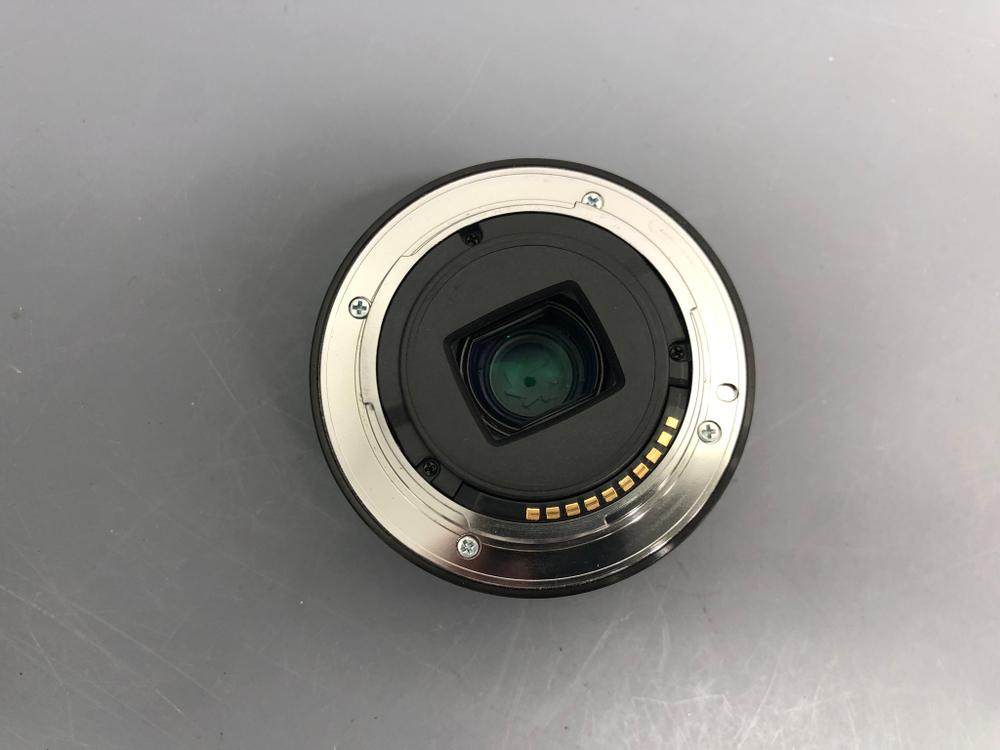 Sony 20mm 2.8 E