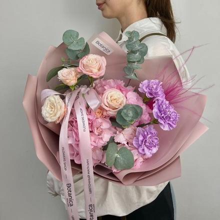 Акварельный букет с гортензией и пионовидной розой 2607202526