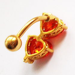 Сережка для пирсинга пупка "Два сердечка" с красными кристаллами из медицинской стали с покрытием золотом