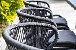 "Милан" стул плетеный из роупа, каркас алюминий темно-серый (RAL7024) муар, роуп темно-серый круглый, ткань темно-серая 027