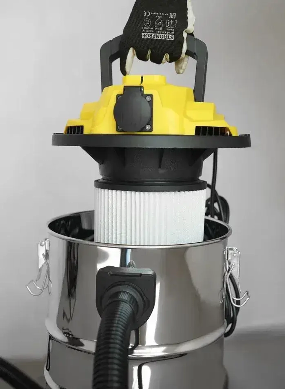 Строительный пылесос, промышленный, электрический Electrolite ПС-30С( 1500 Вт, 30 литров, Шланг 3 М, НЕРА фильтр, сухая/влажная уборка, розетка для инструмента )