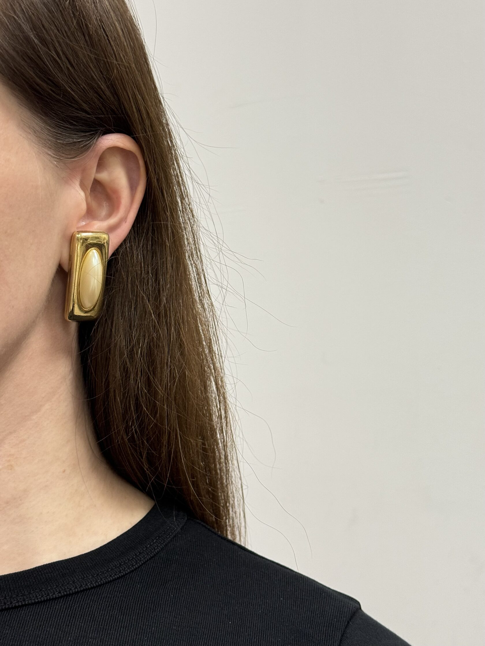 Клипсы прямоугольные с «жемчугом» Givenchy