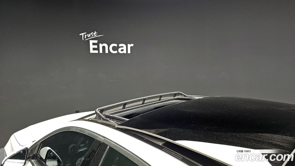 Mercedes-Benz E-Class W213 E350 4MATIC AMG Line (09.2019)