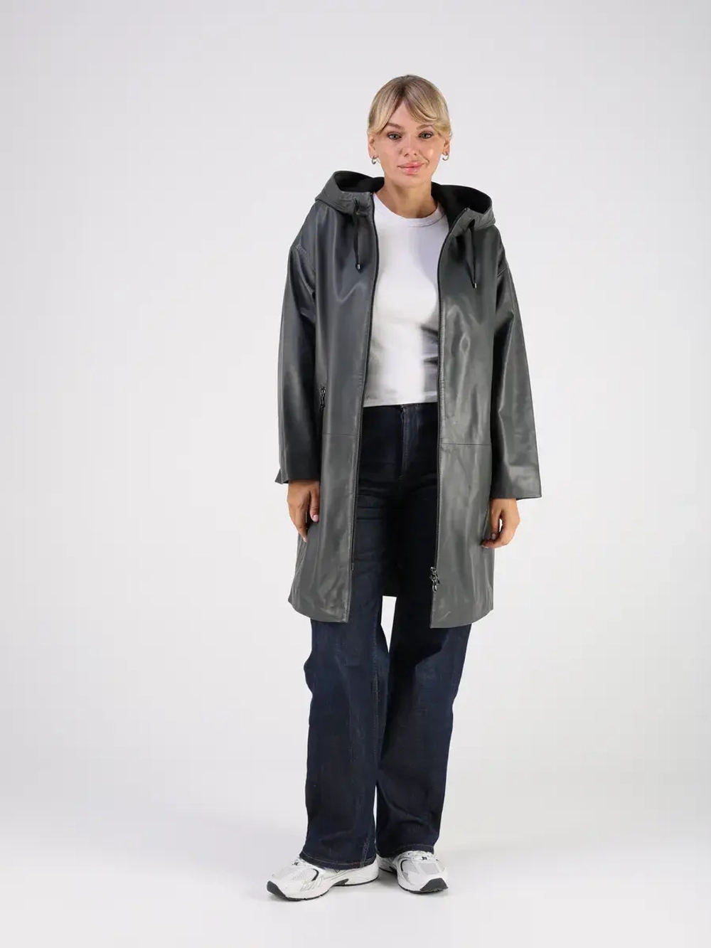 Кожаная куртка демисезонная с капюшоном длинная