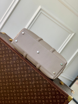 Louis Vuitton Georges Tote MM