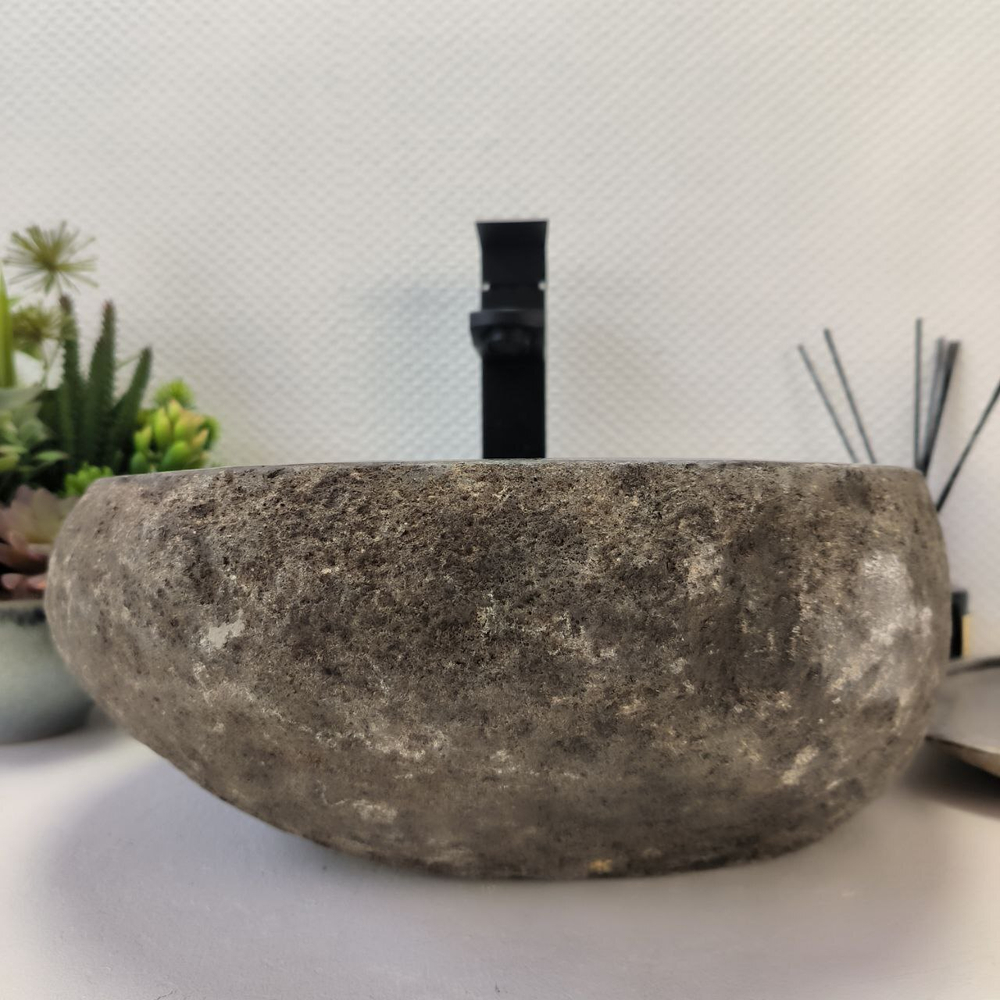 Раковина из речного камня RS63335 (38*35*16) 0122