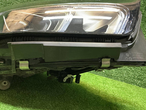 Фара правая Mercedes GLE V167 (2018-2024) LED