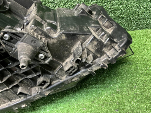 Битая Фара левая BMW 5er G30 (17-20) Adaptive LED