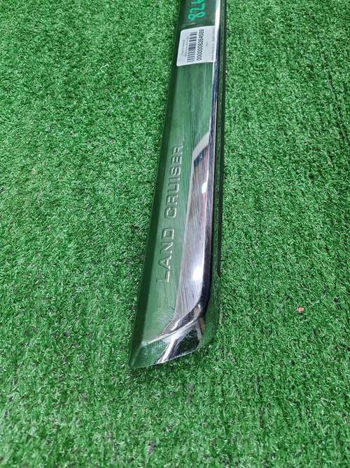 Молдинг двери задний правый Land Cruiser 200 15-21