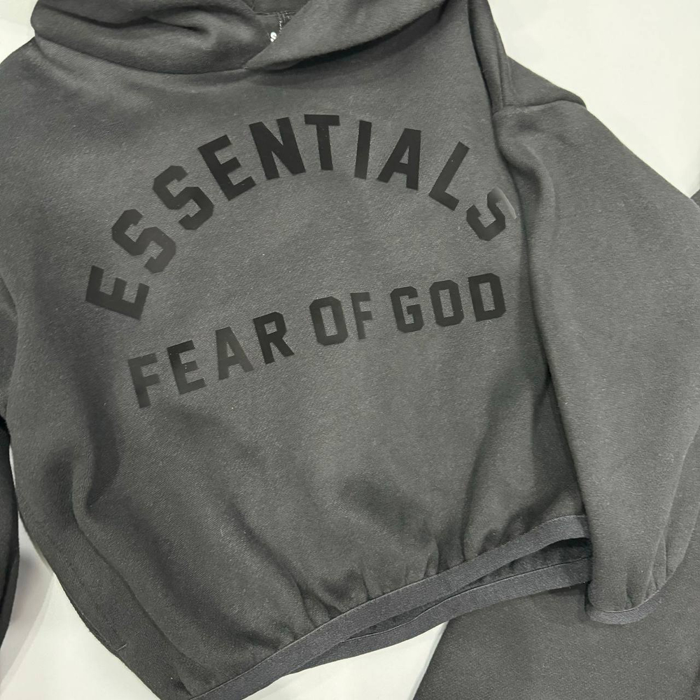 Костюм Essentials