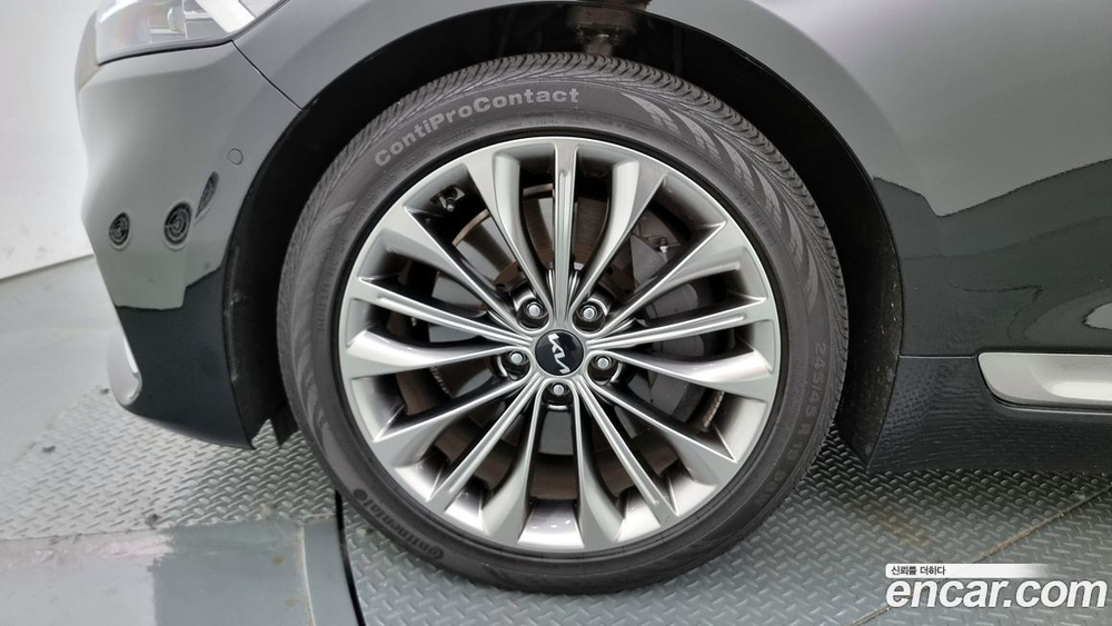 Kia The New K9 (Quoris/K900) 2 Generation 3.8 GDI AWD (07.2023)
