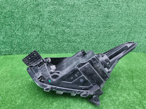 Фара правая Hyundai Creta 1 (2016-2021) галоген