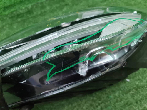 Битая Фара левая Volvo V40 2 (2016-2019) LED