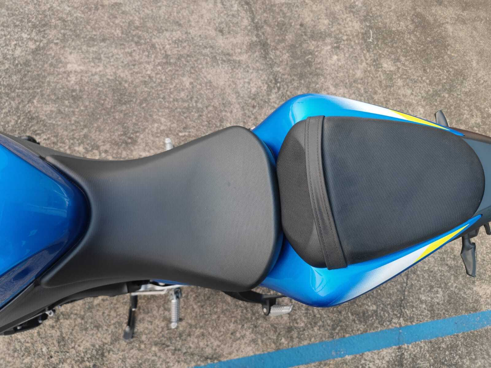 Suzuki GSX-S1000F 049730