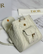 Маленький рюкзак Dior Caro белого цвета