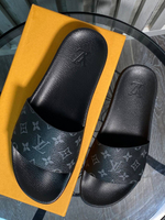 Шлепанцы Louis Vuitton