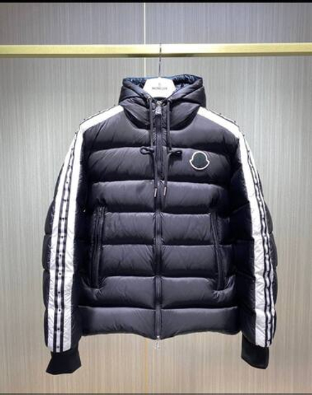 Пуховик Moncler