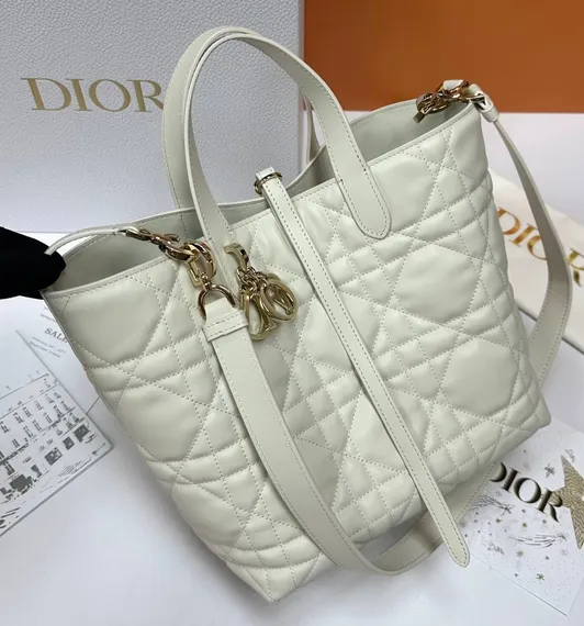 Сумка Dior Toujours вертикальная, белый
