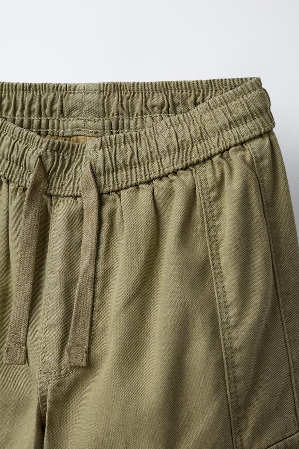 ZARA БРЮКИ КАРГО ИЗ МЯГКОЙ ТКАНИ, ЗЕЛЕНЫЙ