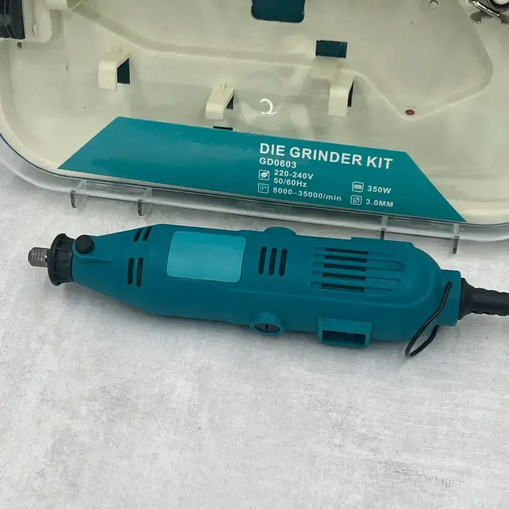 Гравер электрический с насадками и гибким валом в кейсе Mkt сетевой/граверная машинка с набором насадок Mkt