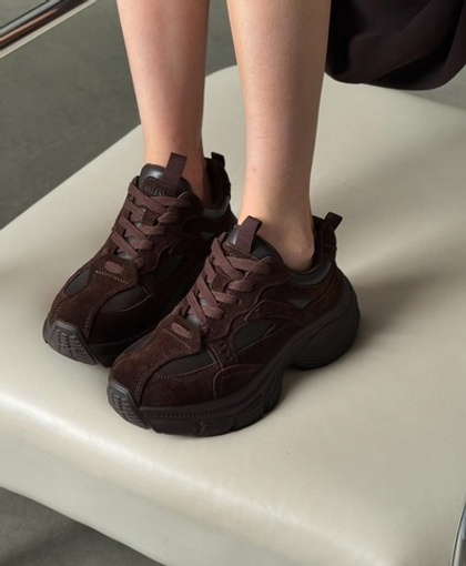 Кроссовки из натуральной замши