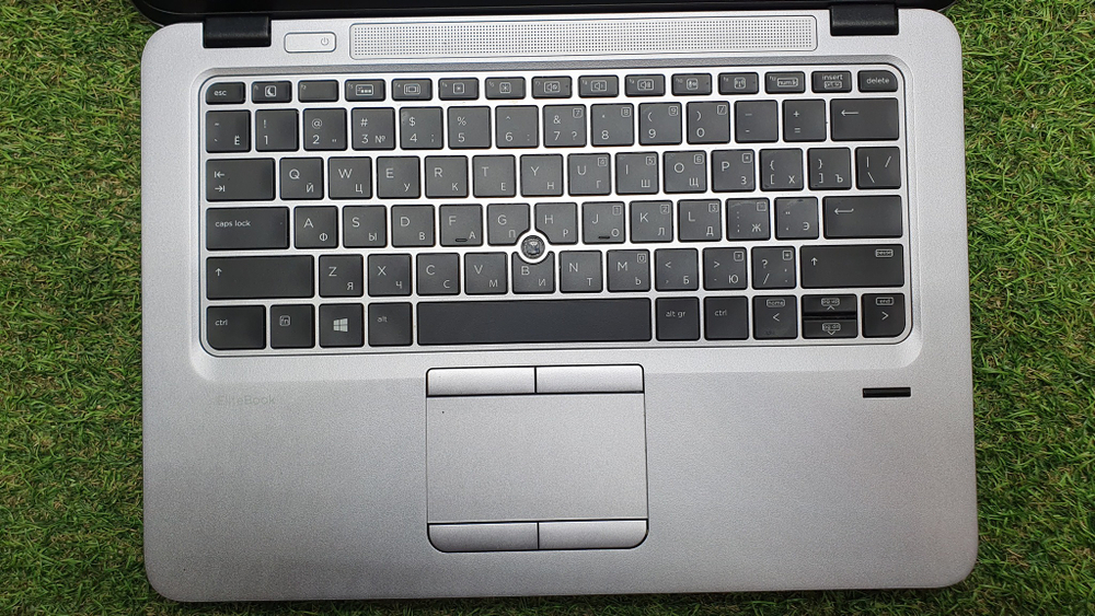 Ноутбук HP i5-6/8Gb