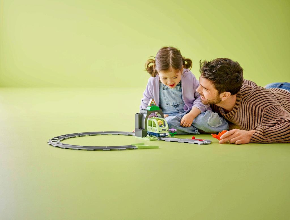 Конструктор LEGO DUPLO лего 10425 Железнодорожный туннель и пути, для детей 2+