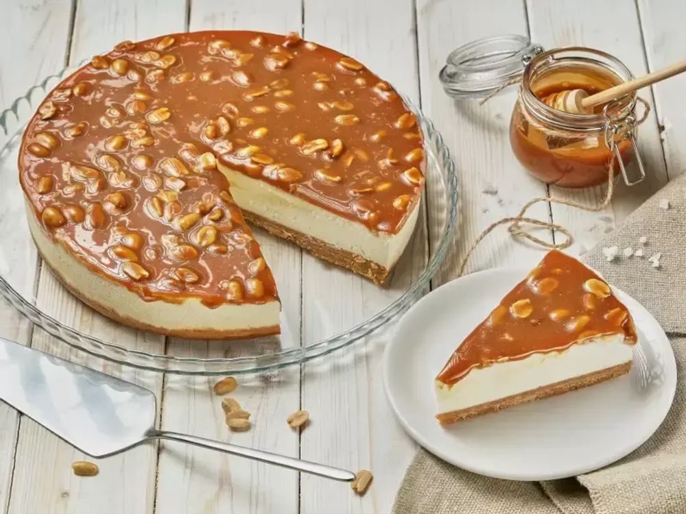 Чизкейк Классический Карамель и арахис Десертные истории (1300г/12порций)