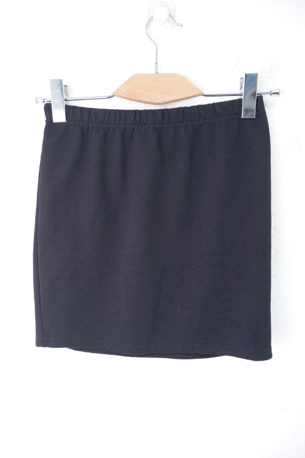 Юбка Amisu  базовая 42 размер