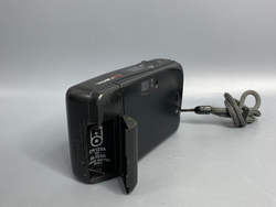 Yashica T4