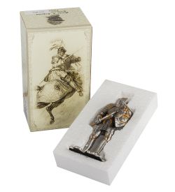 Veronese WS-806 Статуэтка «Воин с секирой»