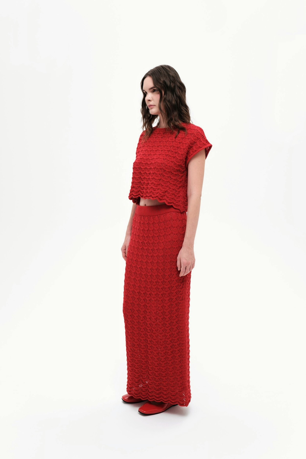 Красная трикотажная юбка