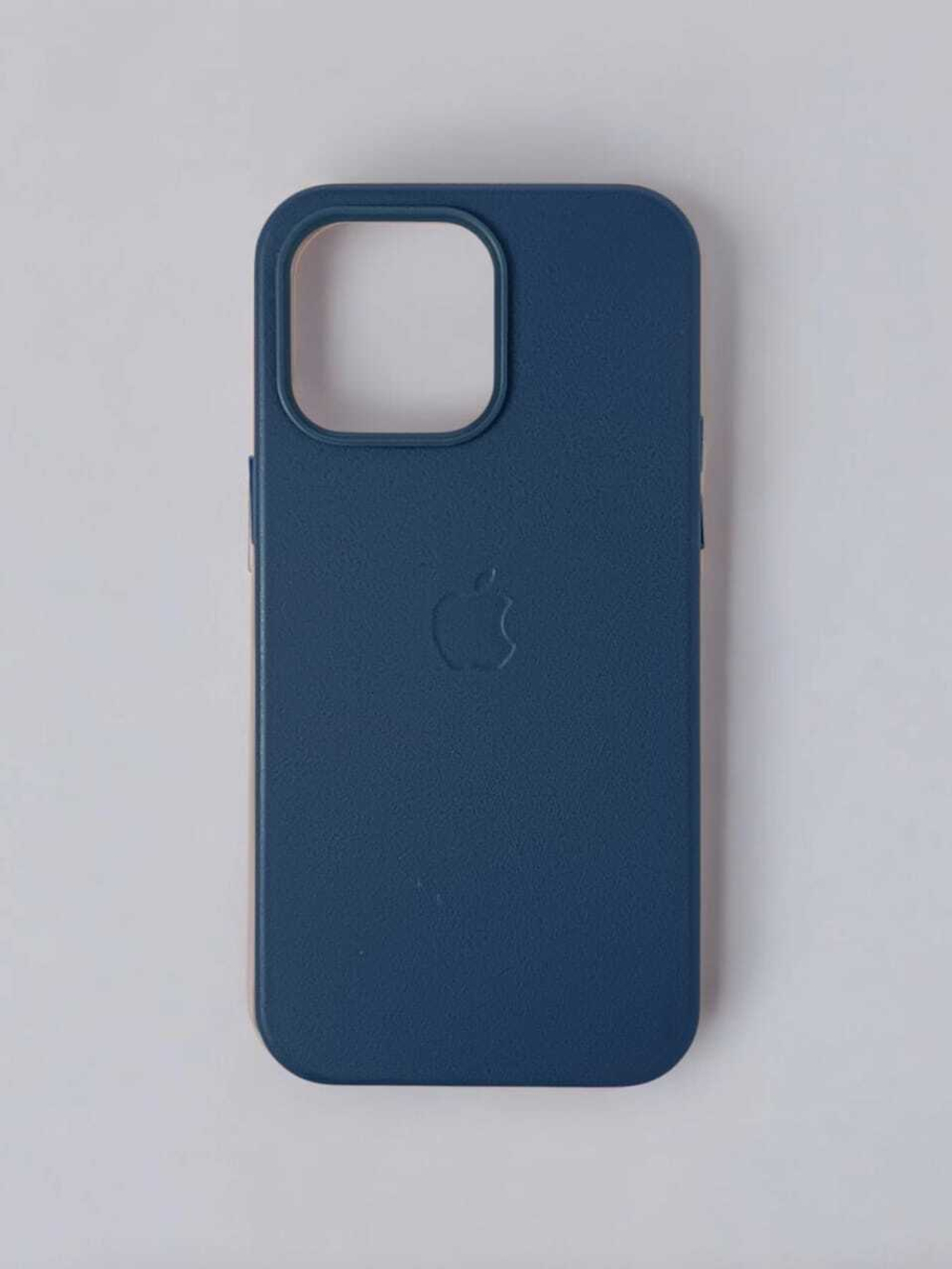 Leather Case с АНИМАЦИЕЙ для iPhone 16 Plus