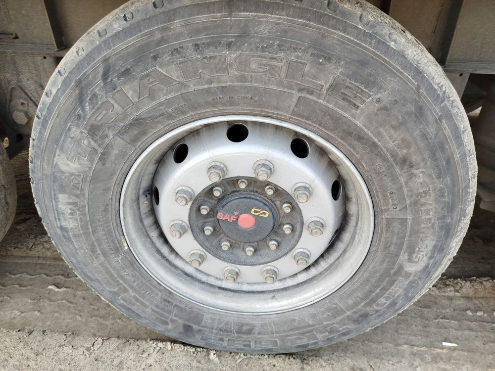 Туймазинский завод автобетоновозов 5885* Полуприцеп шторный 588510