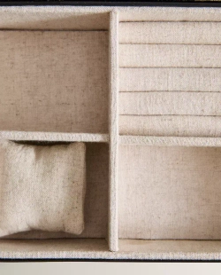 ZARA HOME МЕТАЛЛИЧЕСКАЯ ШКАТУЛКА ДЛЯ ДРАГОЦЕННОСТЕЙ, ЧЕРНЫЙ