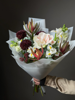 Сборный букет «Утро в париже»