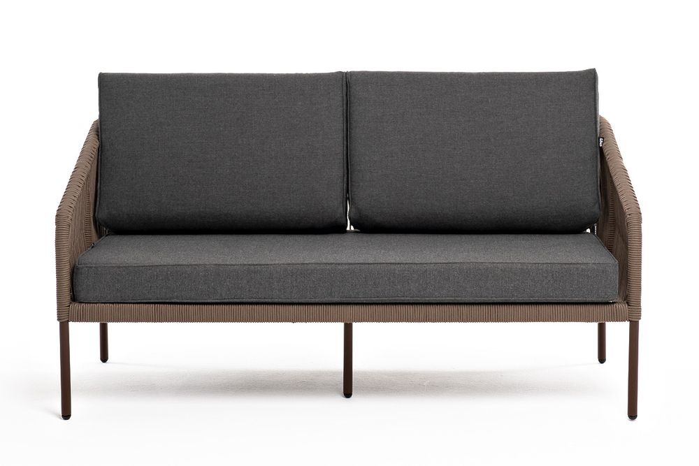 "Канны" диван 2-местный плетеный из роупа, каркас алюминий коричневый (RAL8016) муар, роуп коричневый круглый, ткань темно-серая 027