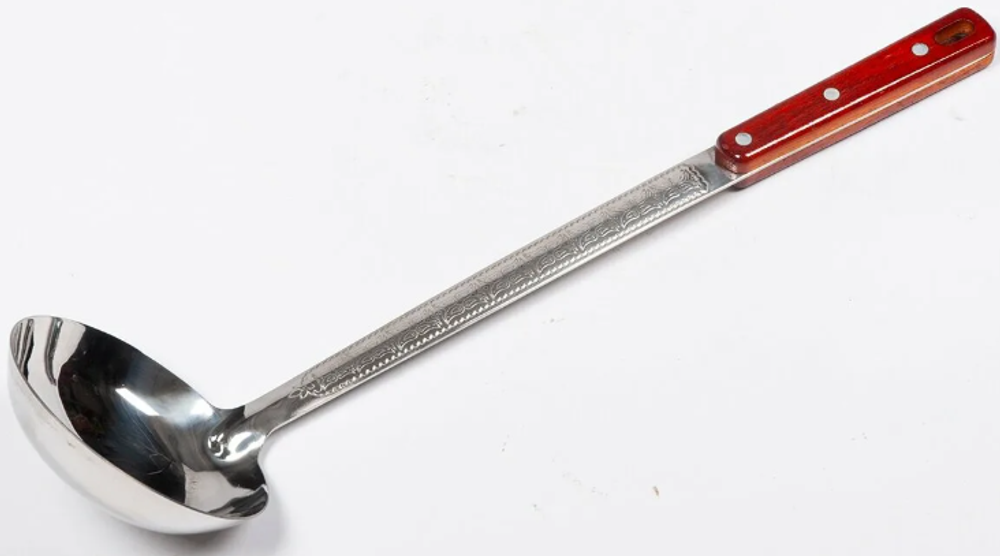 Половник с деревянной ручкой 48см узб. Половник с деревянной ручкой 48см узб.