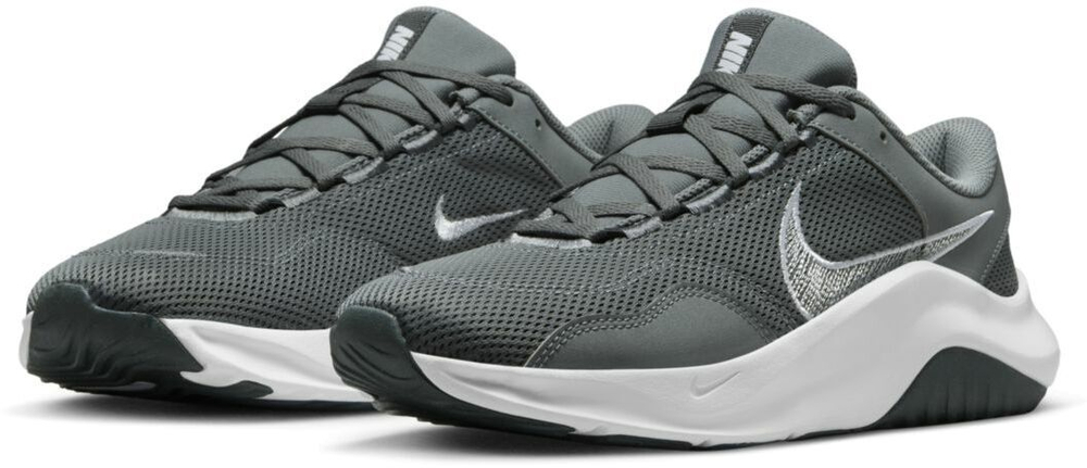Кроссовки Nike M Legend Essential 3