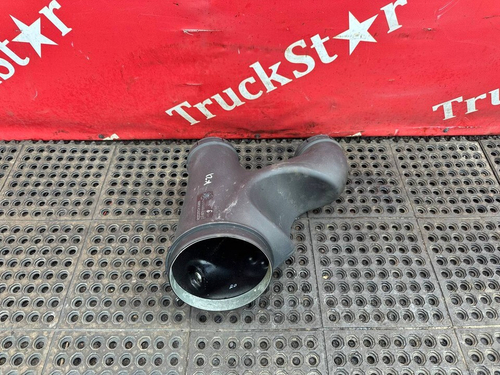 Патрубок воздушного фильтра 2020г