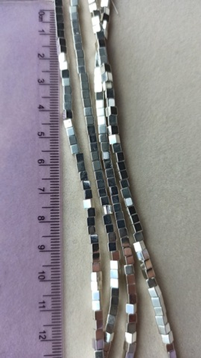 гк3-сс Гематит «Кубик» 3мм, светлое серебро, 38см