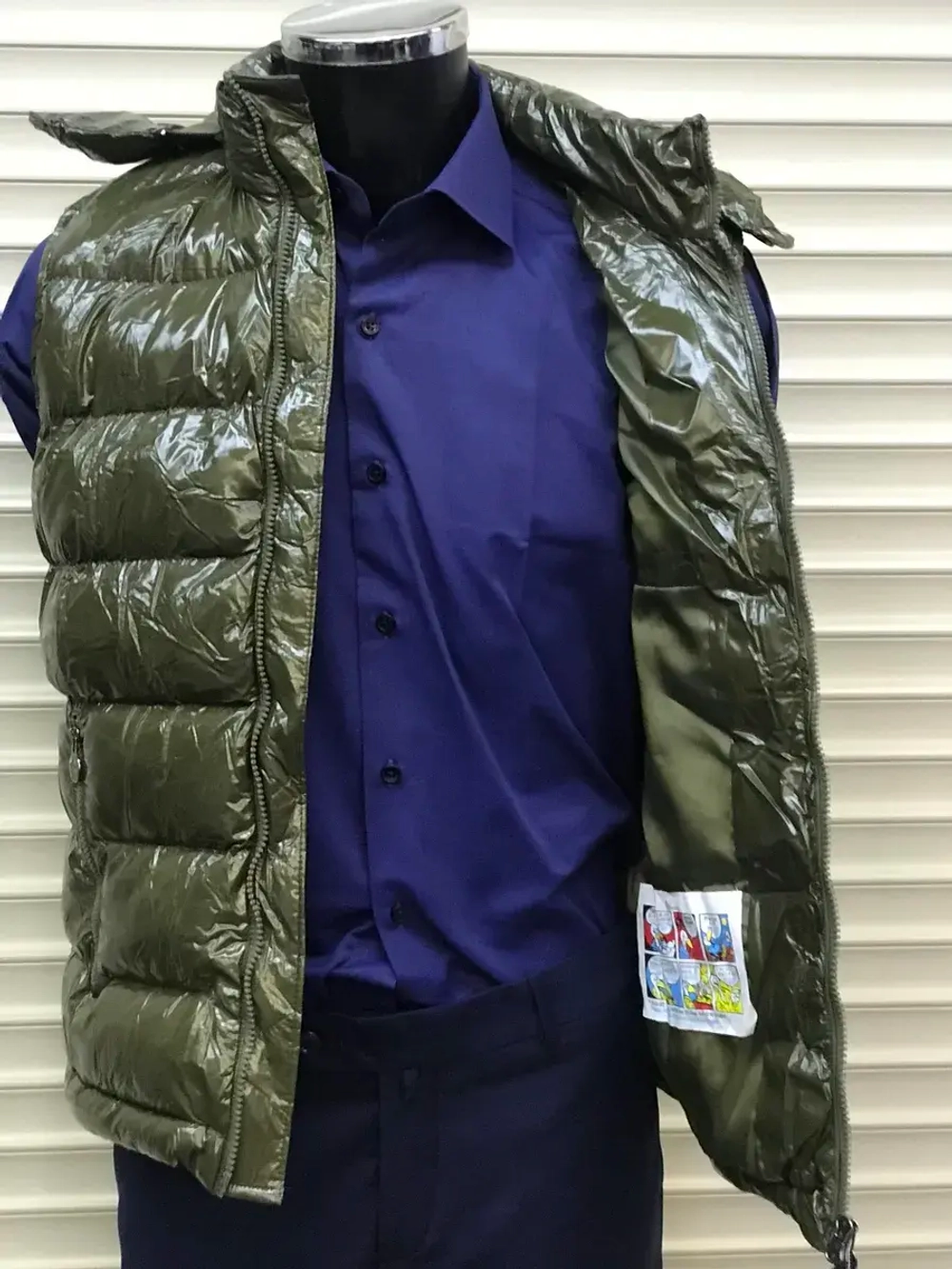 Жилет с капюшоном безрукавка утепленная