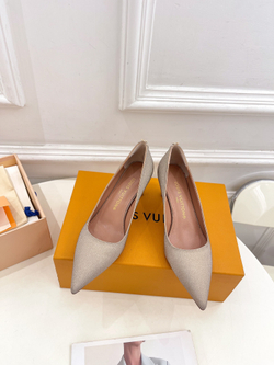 Louis Vuitton Blossom Pump